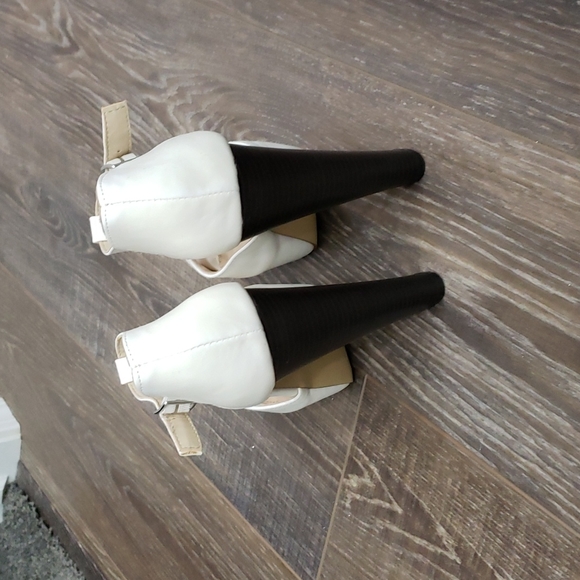 Leila Stone T-Strap pump - Picture 4 of 5